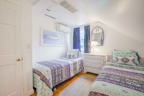 3 dormitorios, tabla de planchar con plancha, wifi gratis y ropa de cama