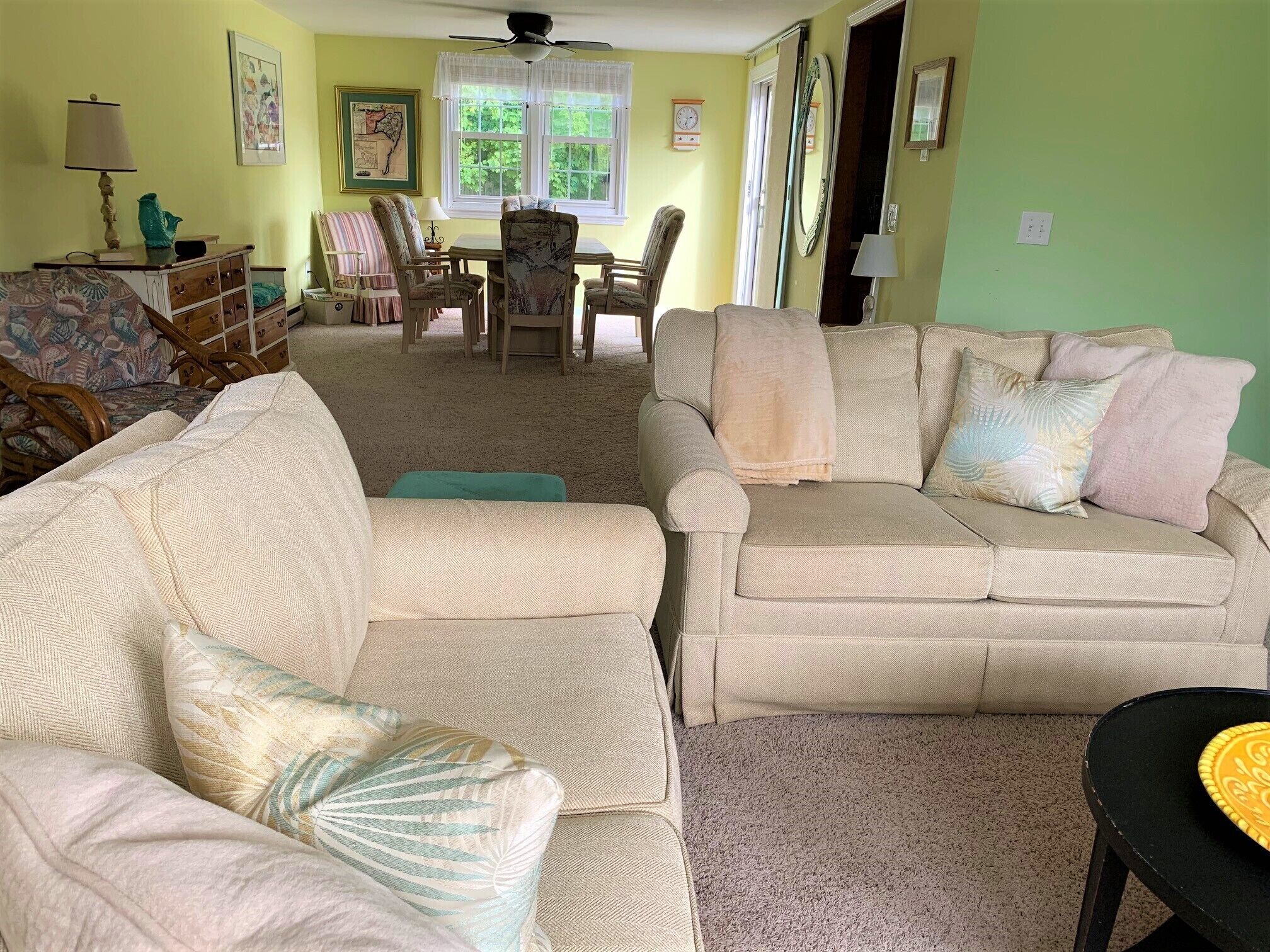 Sunny, Clean & Spacious on Quiet Cul-de-Sac; Walk to Ridgevale Beach