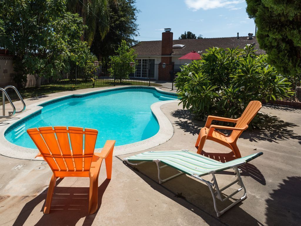 Magicway Villas +Tea Cup Pool House  + Large Backyard