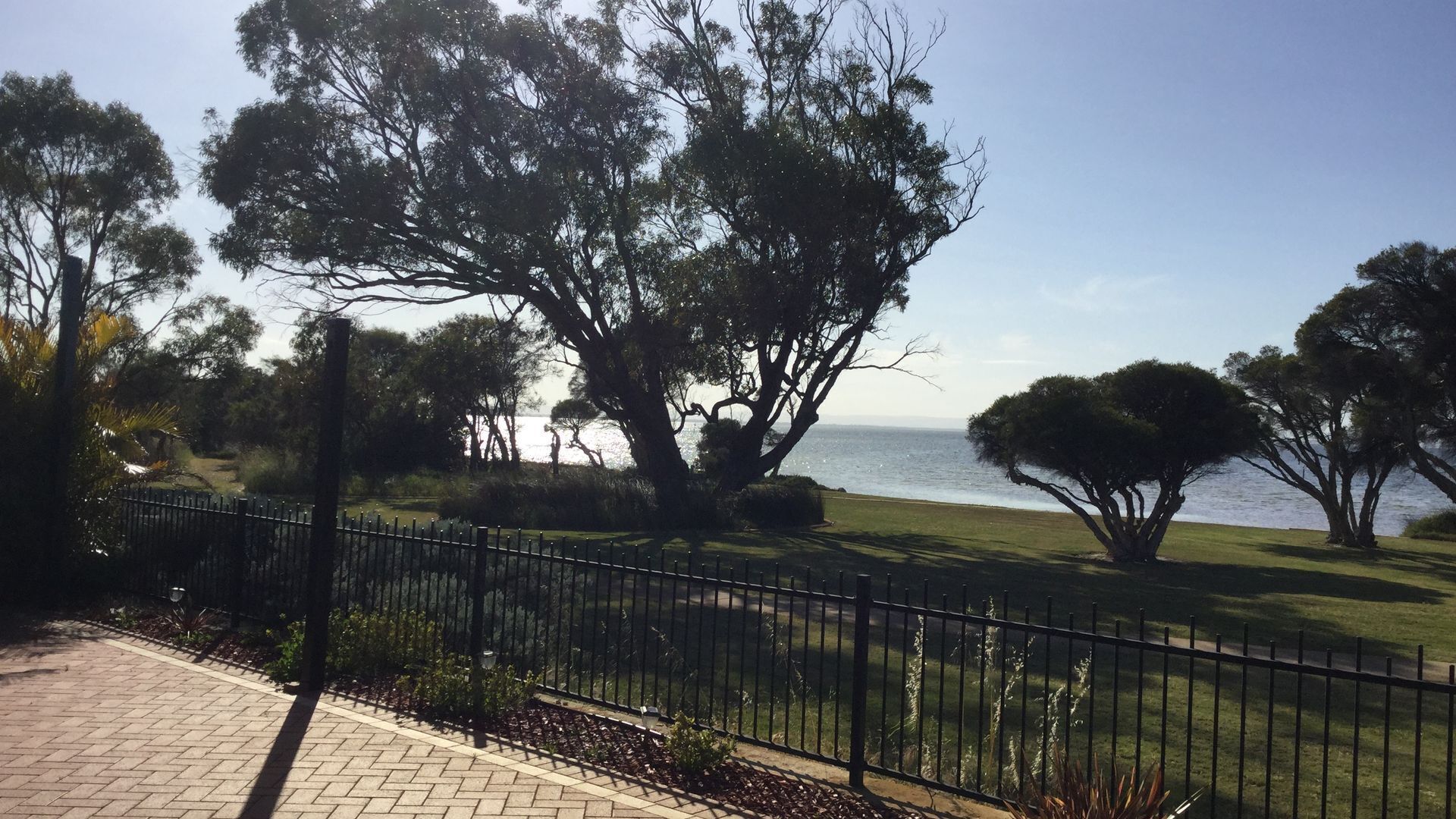 The Edge Estuary house — image 3