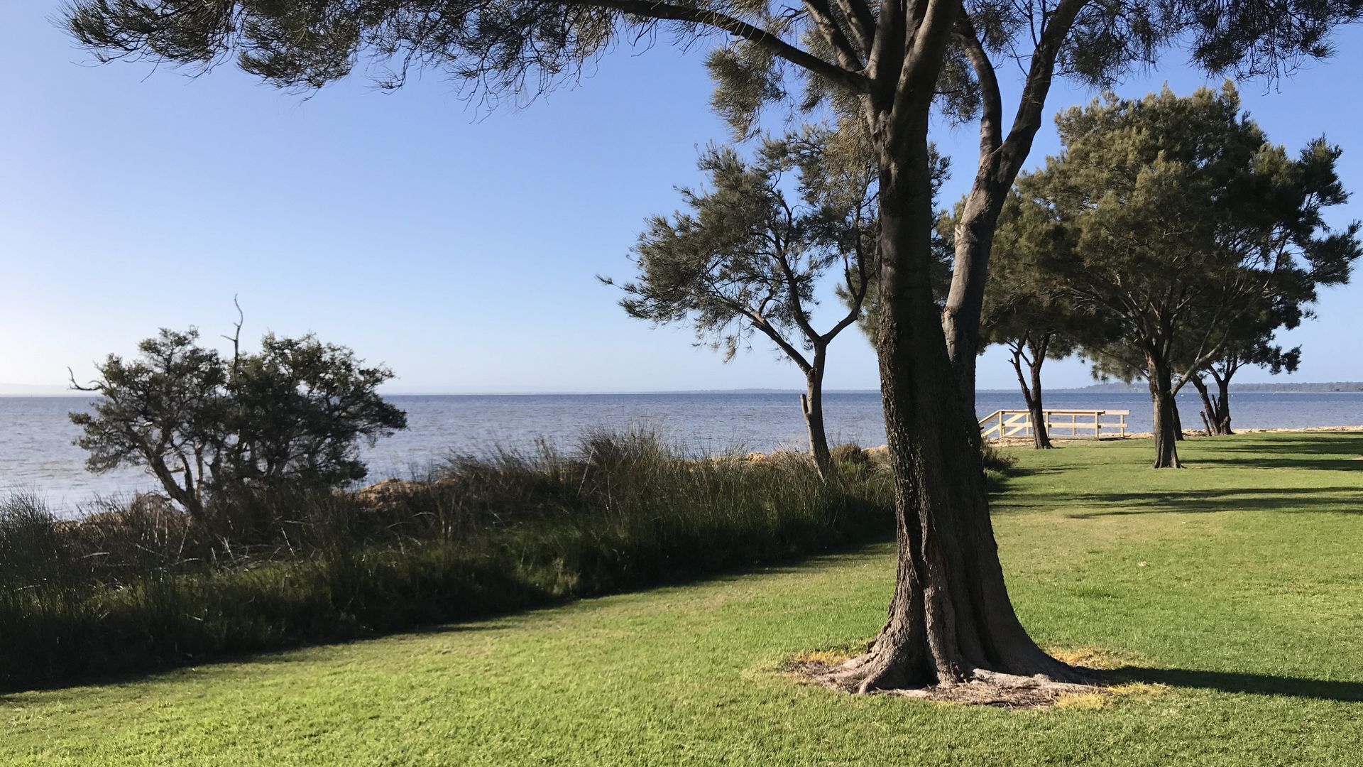 The Edge Estuary house — image 16