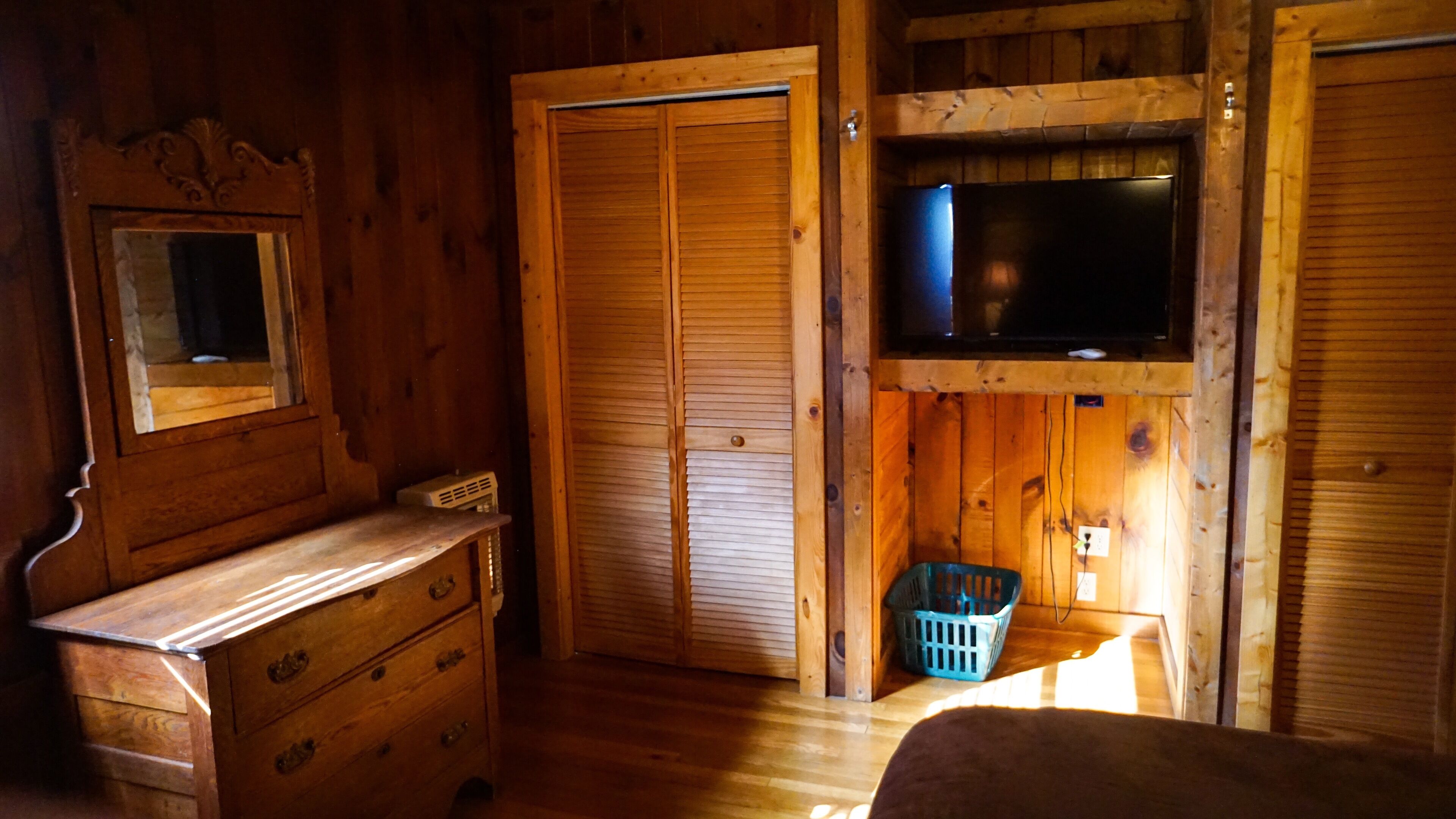 The Perch Cabin with Hot tub.  Uncomparible  Panoramic view!!