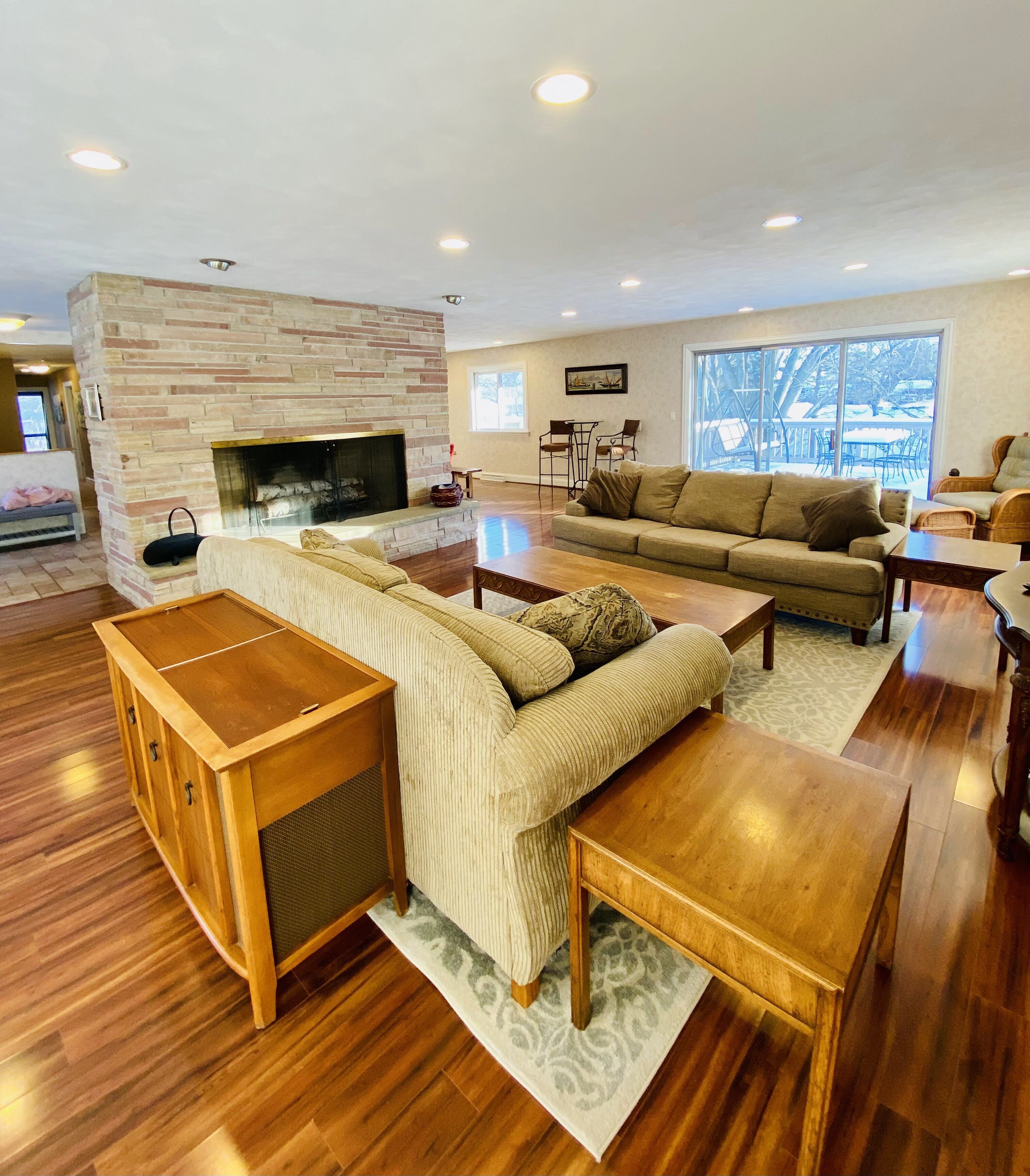 Beautiful Lake Delavan/Lake Geneva Vacation Home