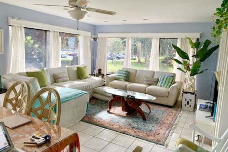 tarpon springs Condo