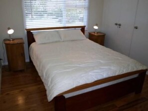 2 chambres, fer et planche à repasser, Wi-Fi gratuit, draps fournis
