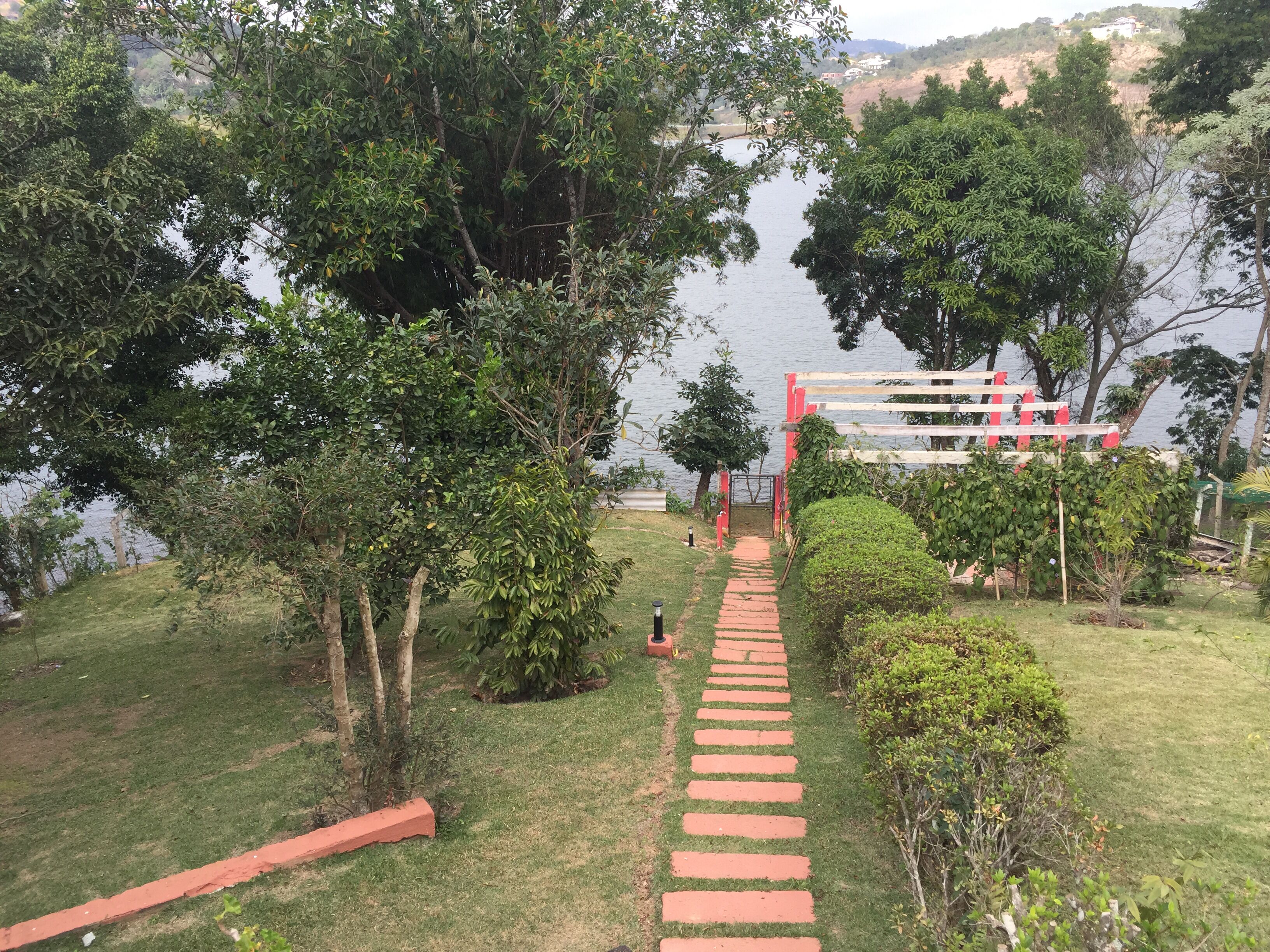 Paraiso 40 min from SP - Facing the Paiva Castro Dam