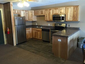 Fridge, microwave, oven, stovetop - Trailside 3 bedroom unit #5 at Black River Basin (Bessemer)