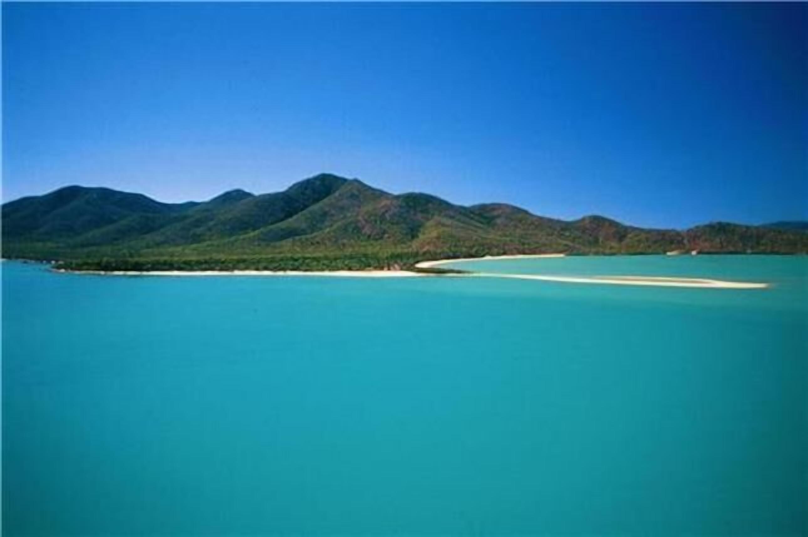 Wow! Idyllic Sunset Beach — image 16