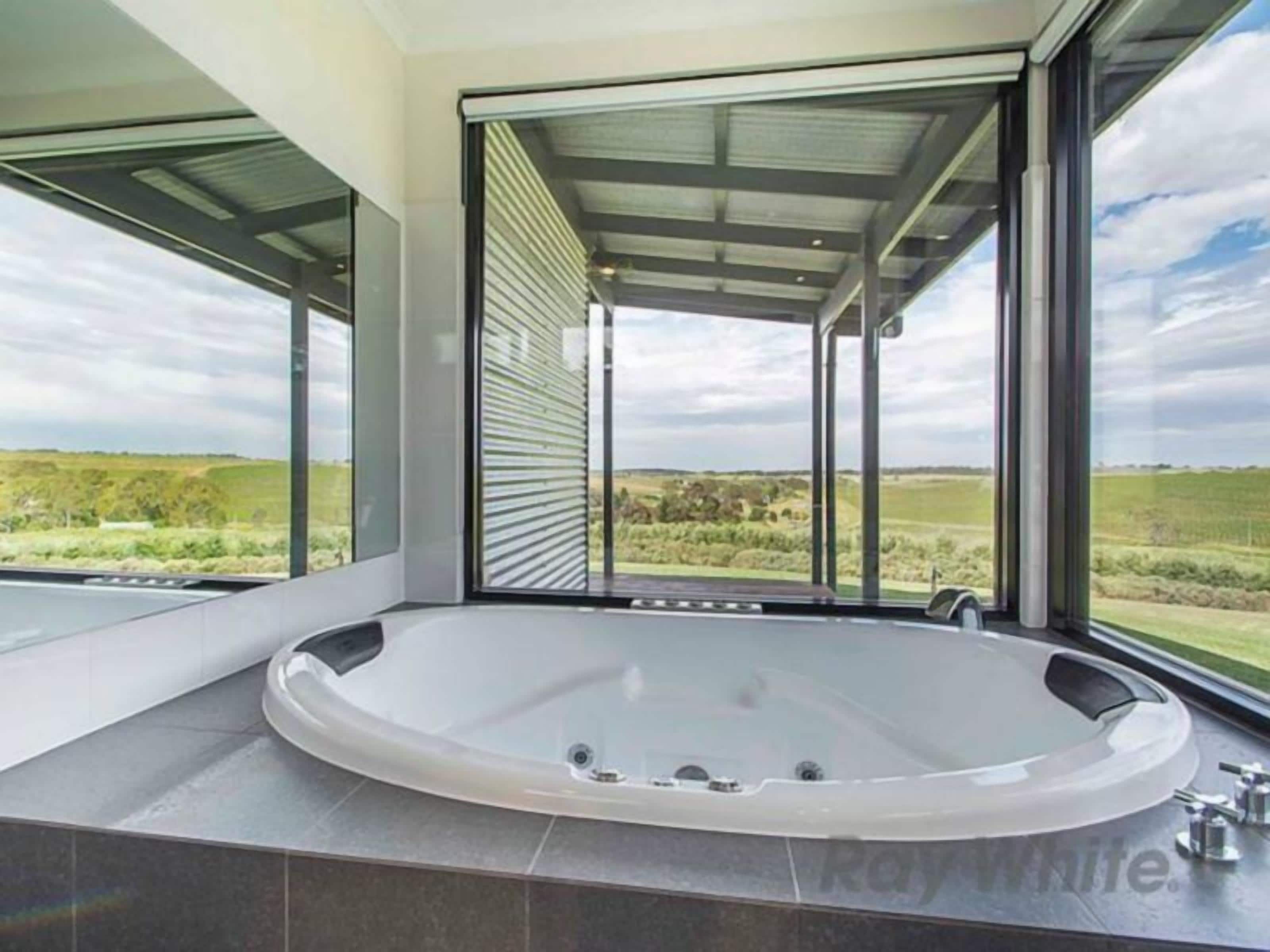 Gullyview Vineyards Retreat - Ideal for Groups