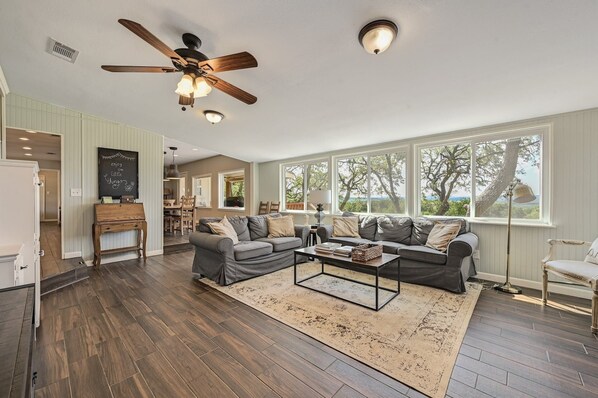 TV, fireplace, DVD player