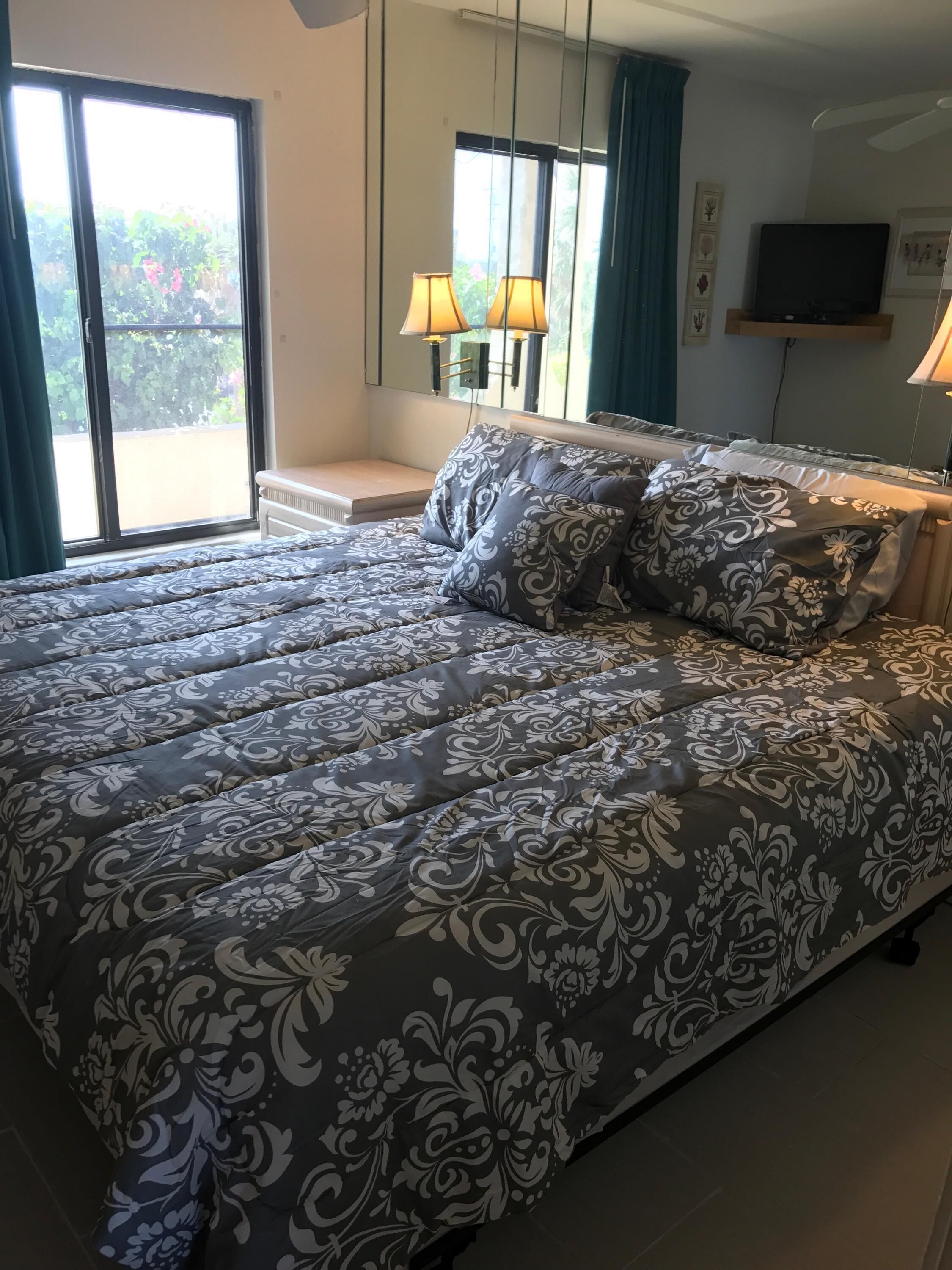 Ocean View And Poolside #104