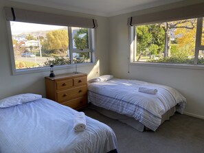 3 bedrooms, iron/ironing board, WiFi, wheelchair access