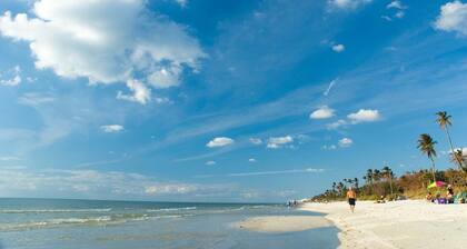 Guest House at Historic Ten Horse Farm near Bainbridge and Lake Seminole