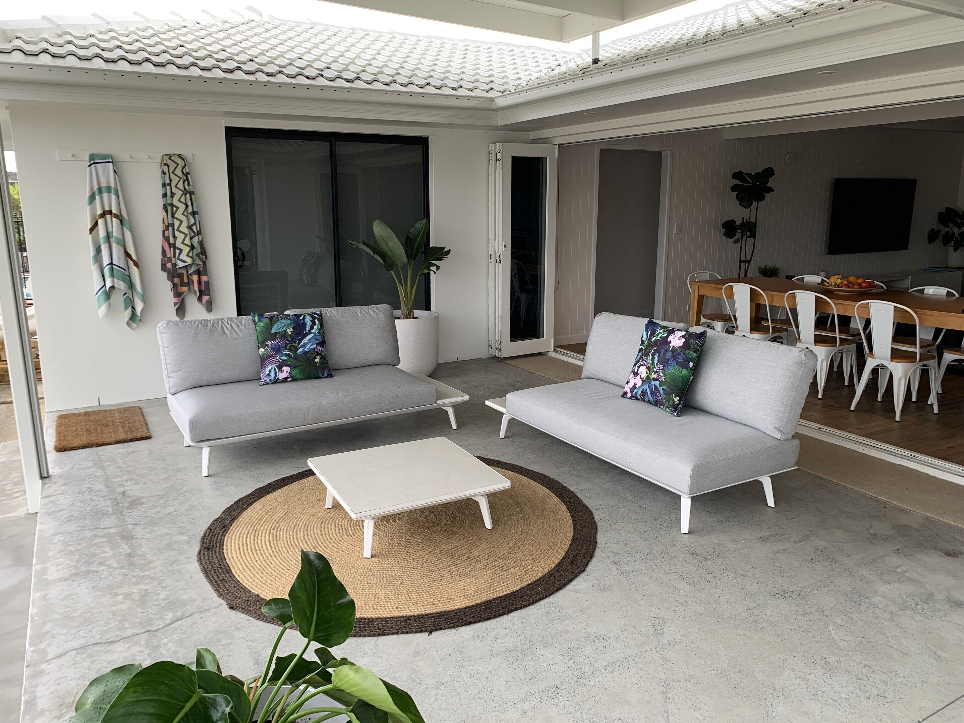 Palm Beach House on Canal  — image 2