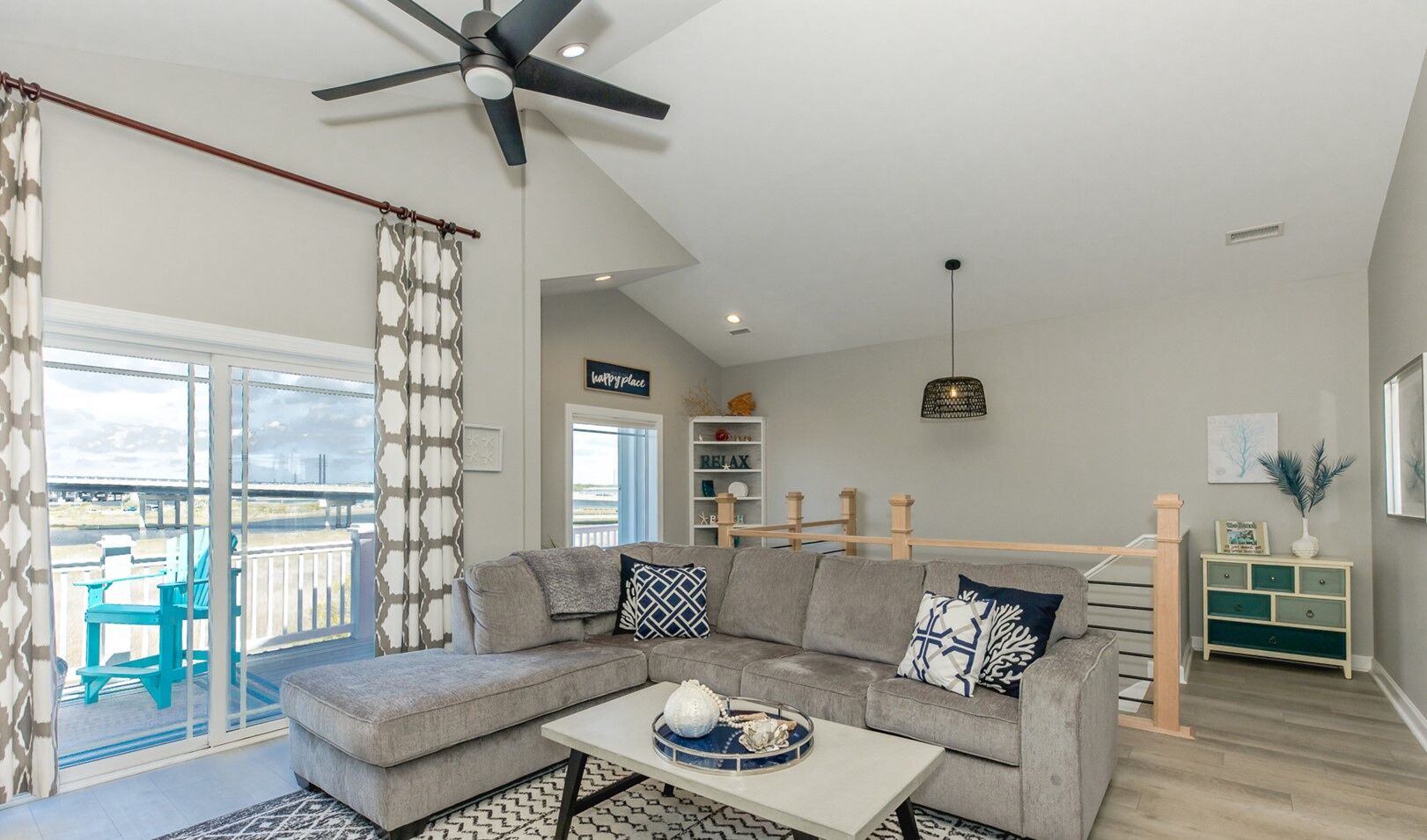 Gorgeous 4 BR Townhouse; Awesome Ocean & Sound Views - Relaxin' @ the Roses