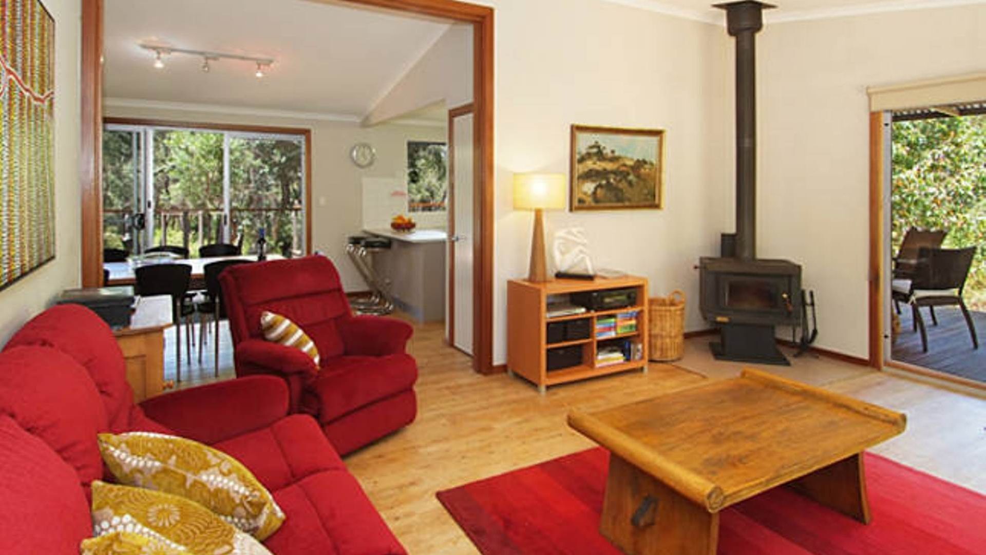2 minutes to Hamelin Bay beach and house located in a forest location. — image 8