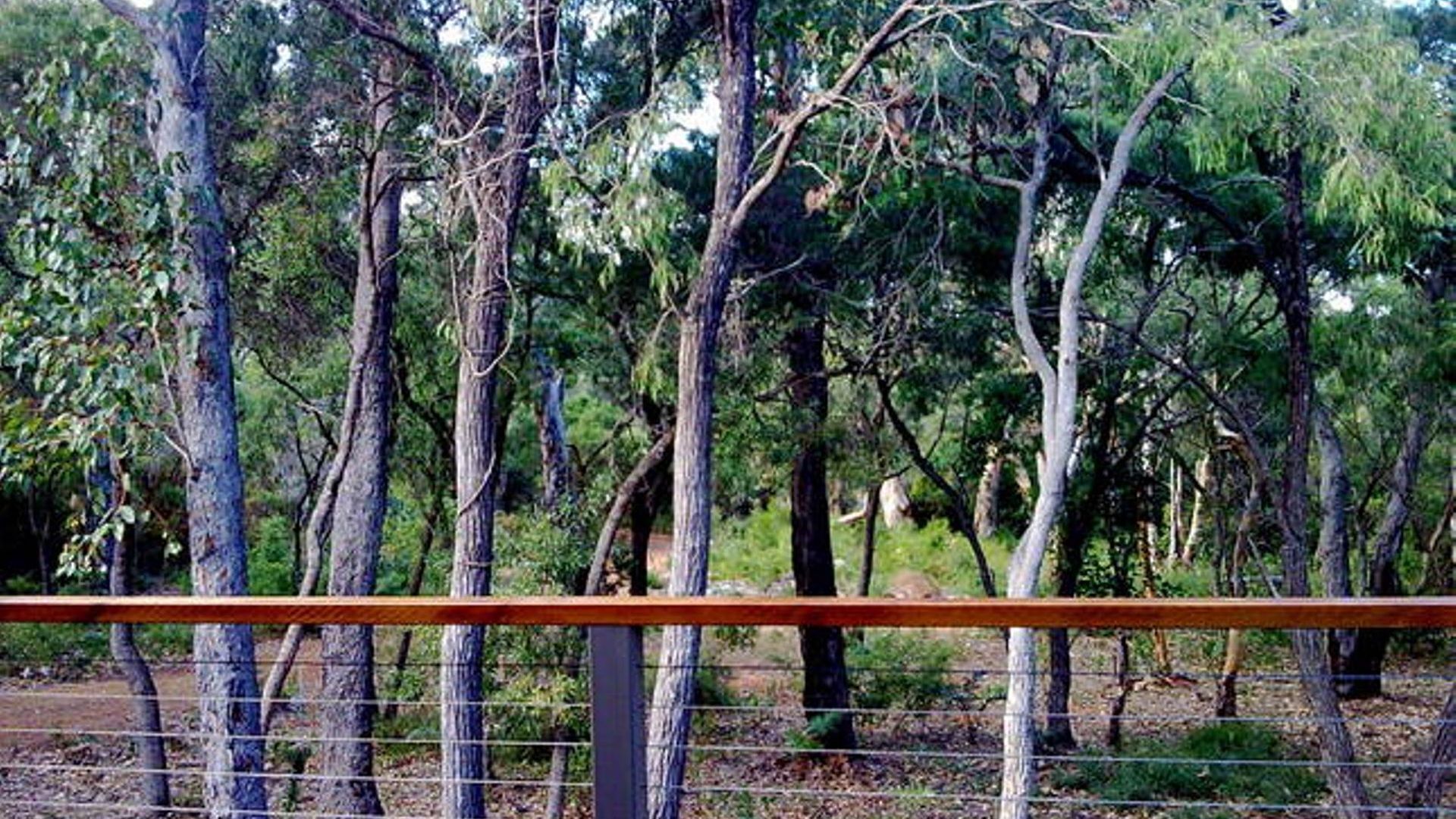 2 minutes to Hamelin Bay beach and house located in a forest location. — image 15