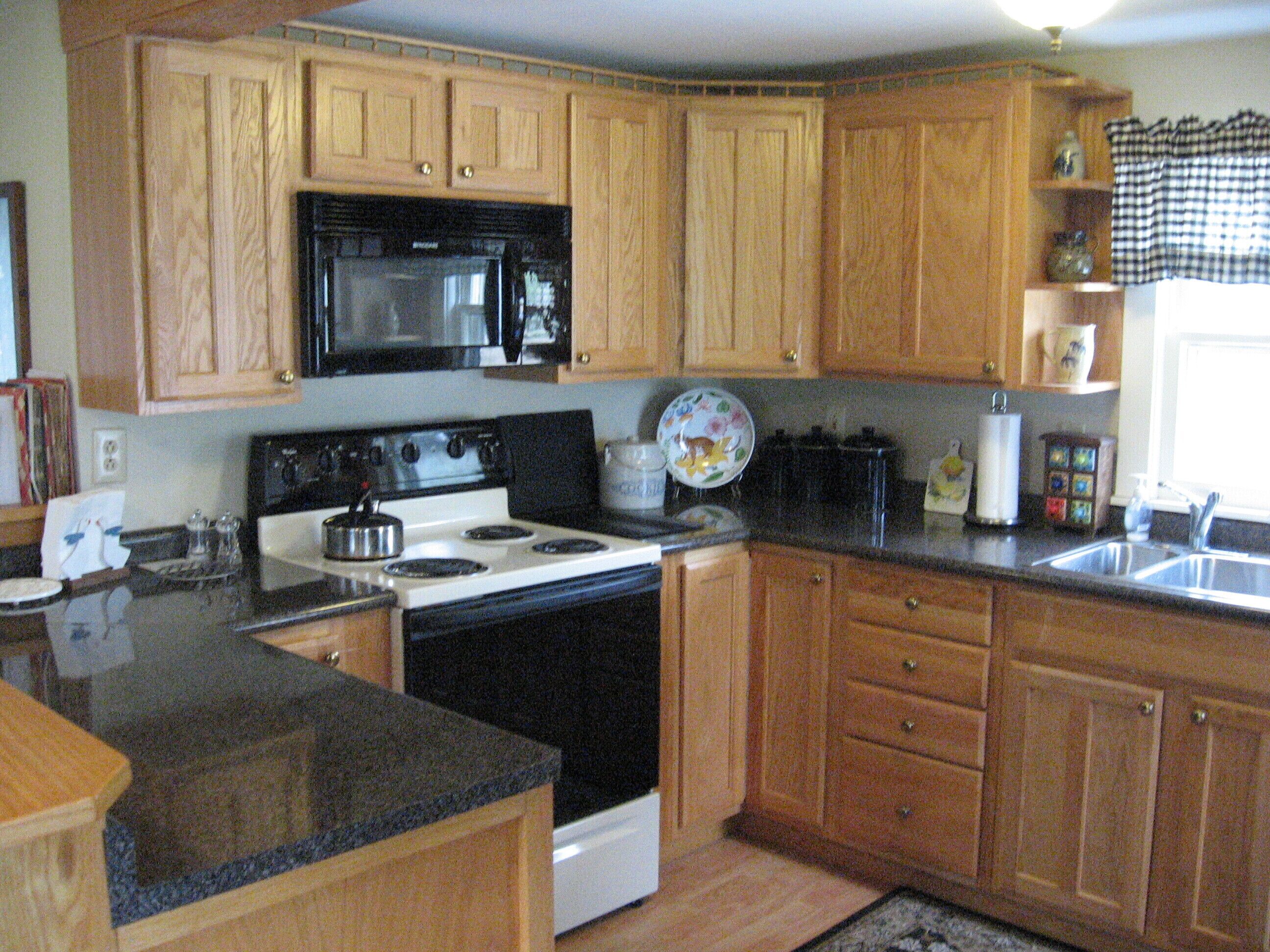 Great Village location to enjoy all the summer events in the Mancheste area.