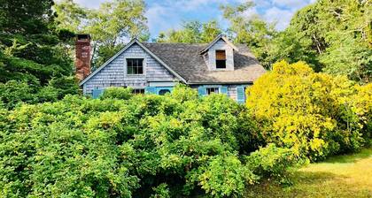 Rustic Marsh-side Summer Cottage on Blackfish Creek