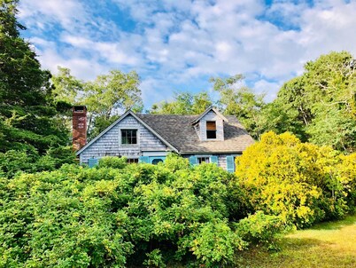 Rustic Marsh-side Summer Cottage on Blackfish Creek