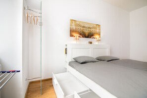 2 bedrooms, free WiFi, bed sheets