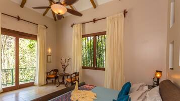 3 chambres, lit parapluie, Wi-Fi gratuit, draps fournis