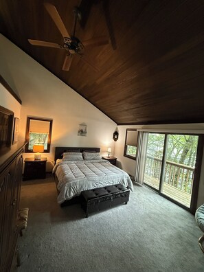 4 bedrooms, free WiFi, bed sheets