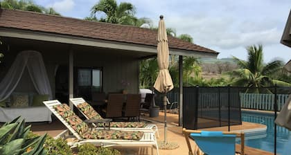 Honeymooner's Delight, Private Pool & Property,Ocean Views, close to beach.