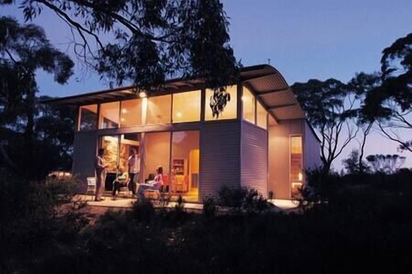 Award winning architecturally designed retreats set in Deep Creek National Park