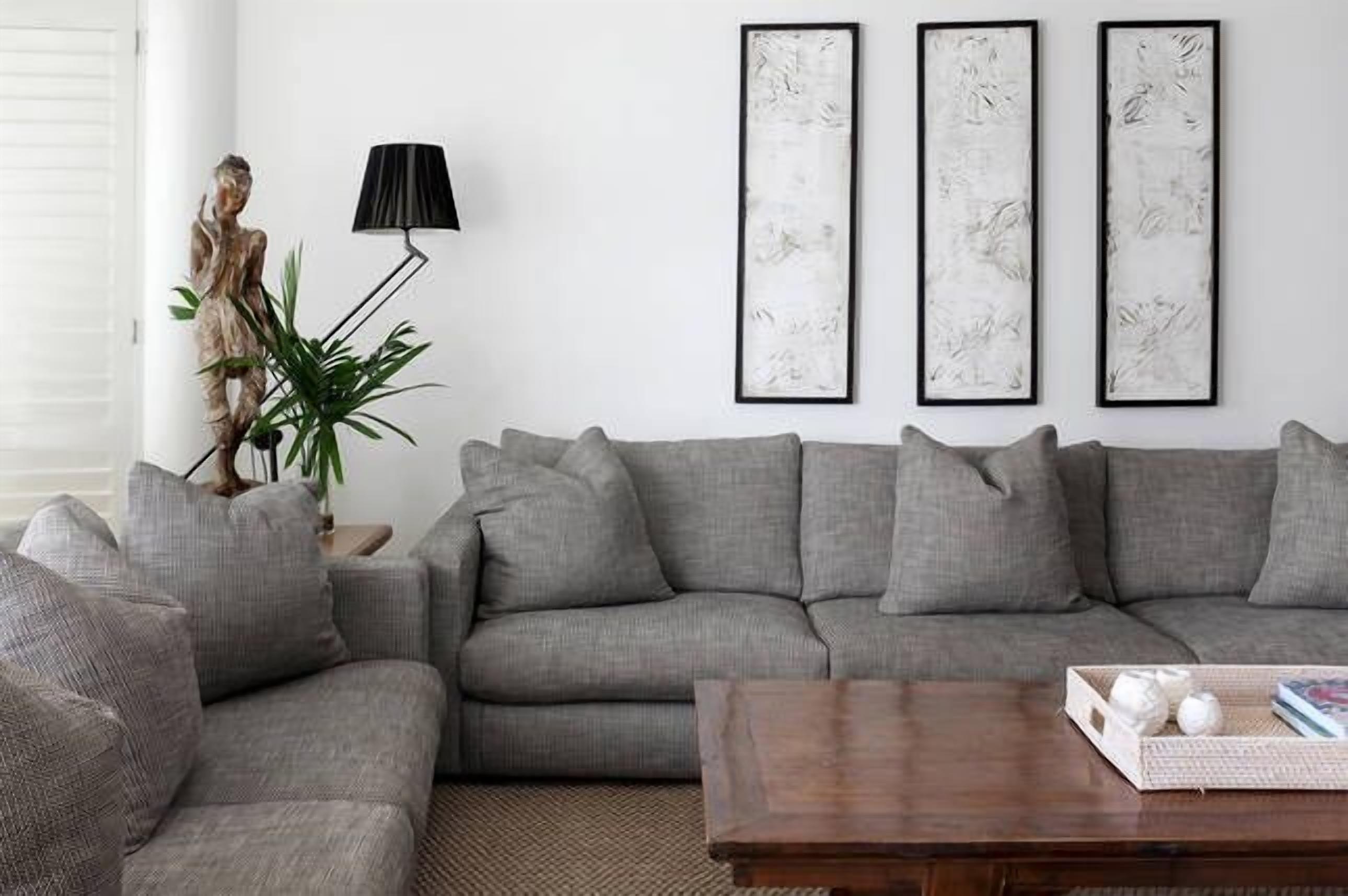 La Mer Penthouse by Salty Stays — image 5