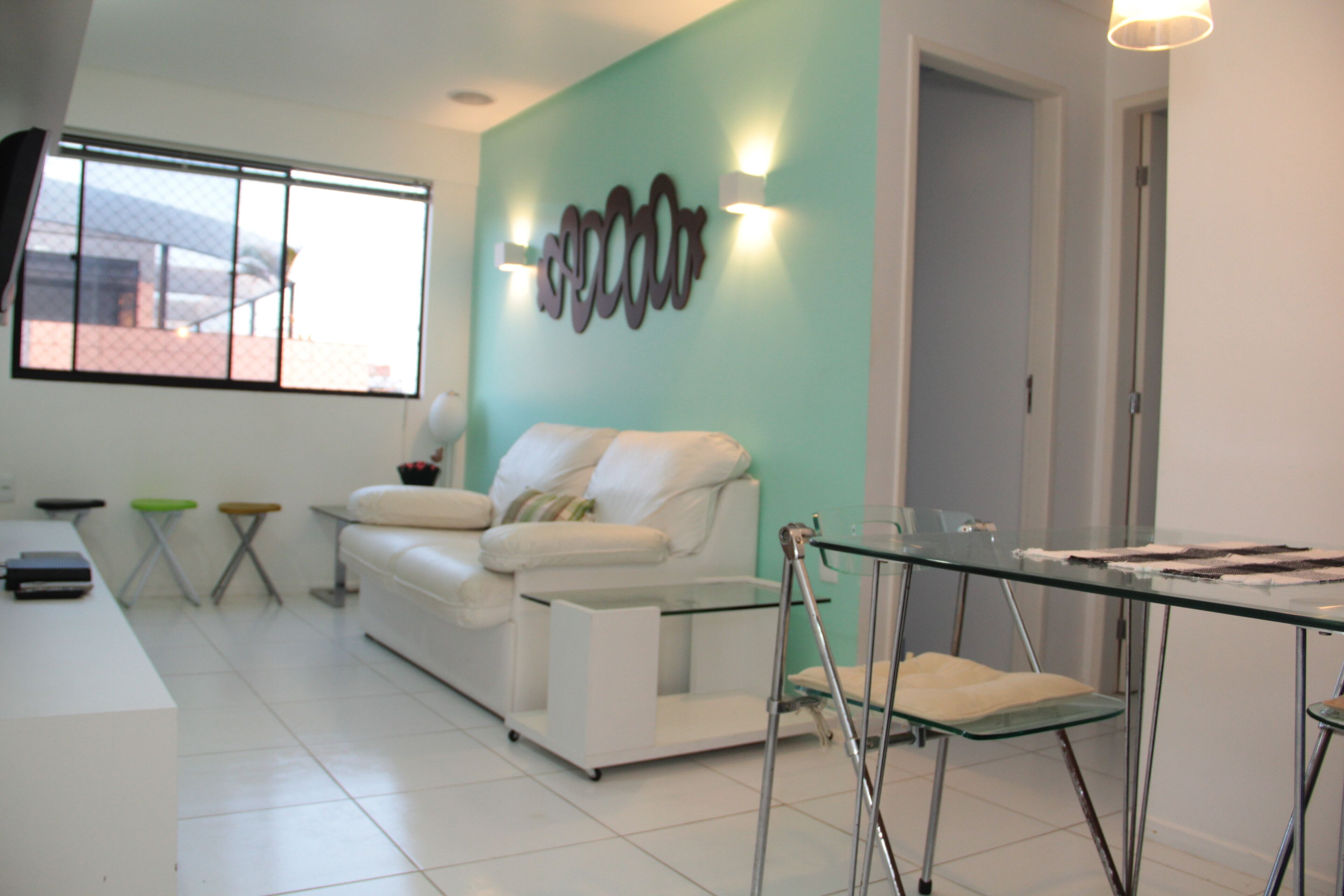 Apt next to the beach with pool and gym in the best area of town.