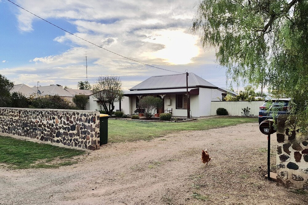 Stonewall Cottage 23 Kadina Road Cross Roads (Moonta)