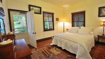 4 bedrooms, iron/ironing board, travel cot, WiFi