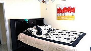 3 Schlafzimmer, Bügeleisen/Bügelbrett, Reisekinderbett, WLAN