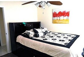 3 Schlafzimmer, Bügeleisen/Bügelbrett, Reisekinderbett, WLAN