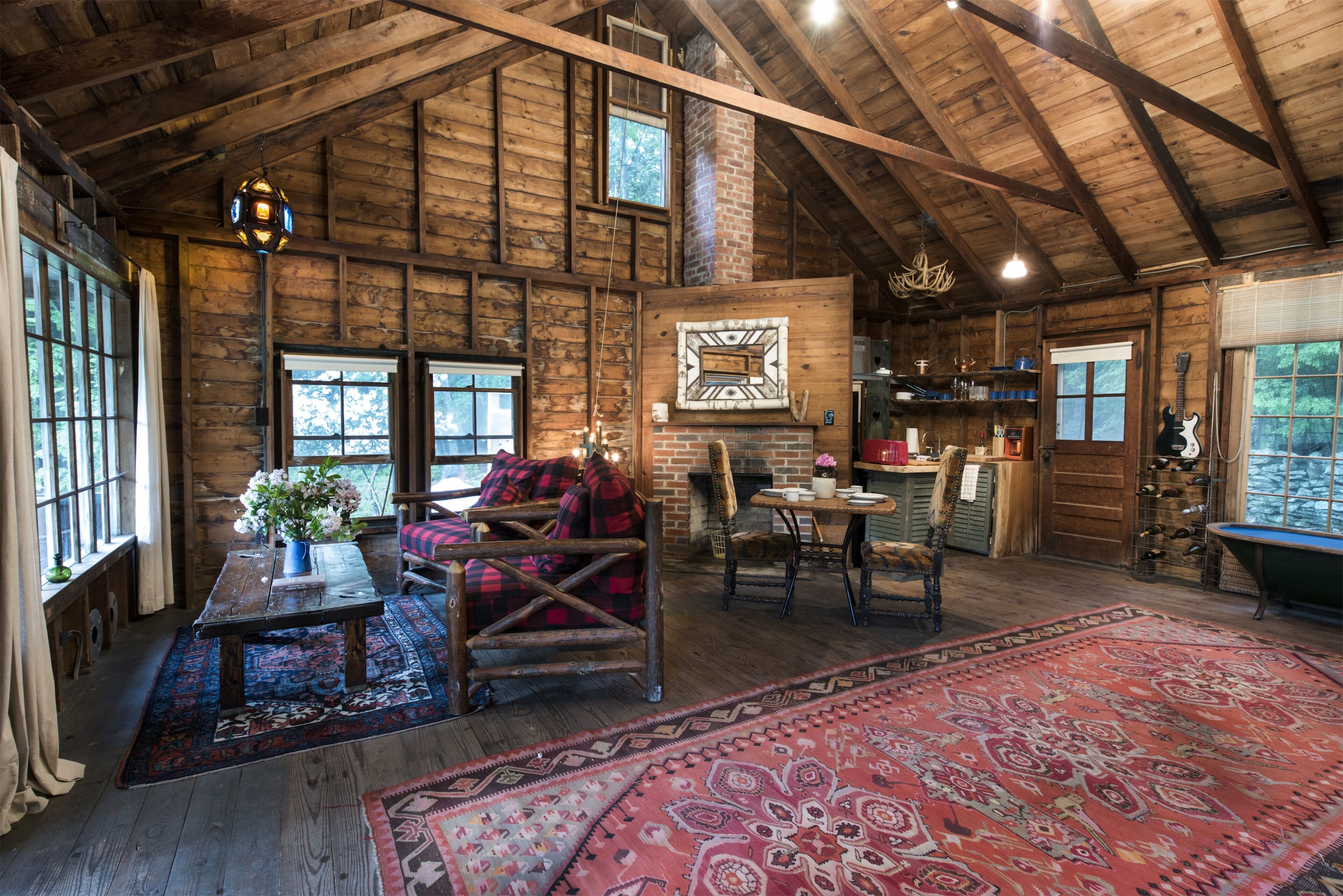 BLUEBERRY HILL CABIN