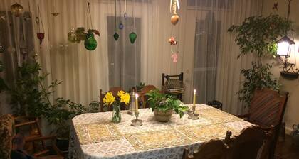Hist Dist, mit Parkplatz, Charming 3rd Floor Bdr, Pvt Bad und Dachterrasse