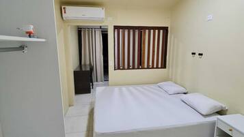 3 quartos, ferros/tábuas de passar roupa, Wi-Fi, roupa de cama