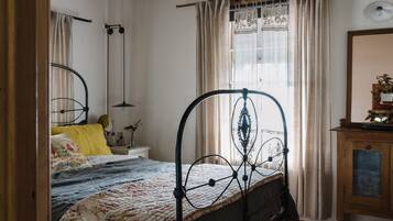 2 Schlafzimmer, Bügeleisen/Bügelbrett, Bettwäsche