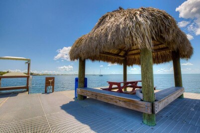 Beautiful Condo - Moon Bay - Waterfront - Spectacular Views in Key Largo