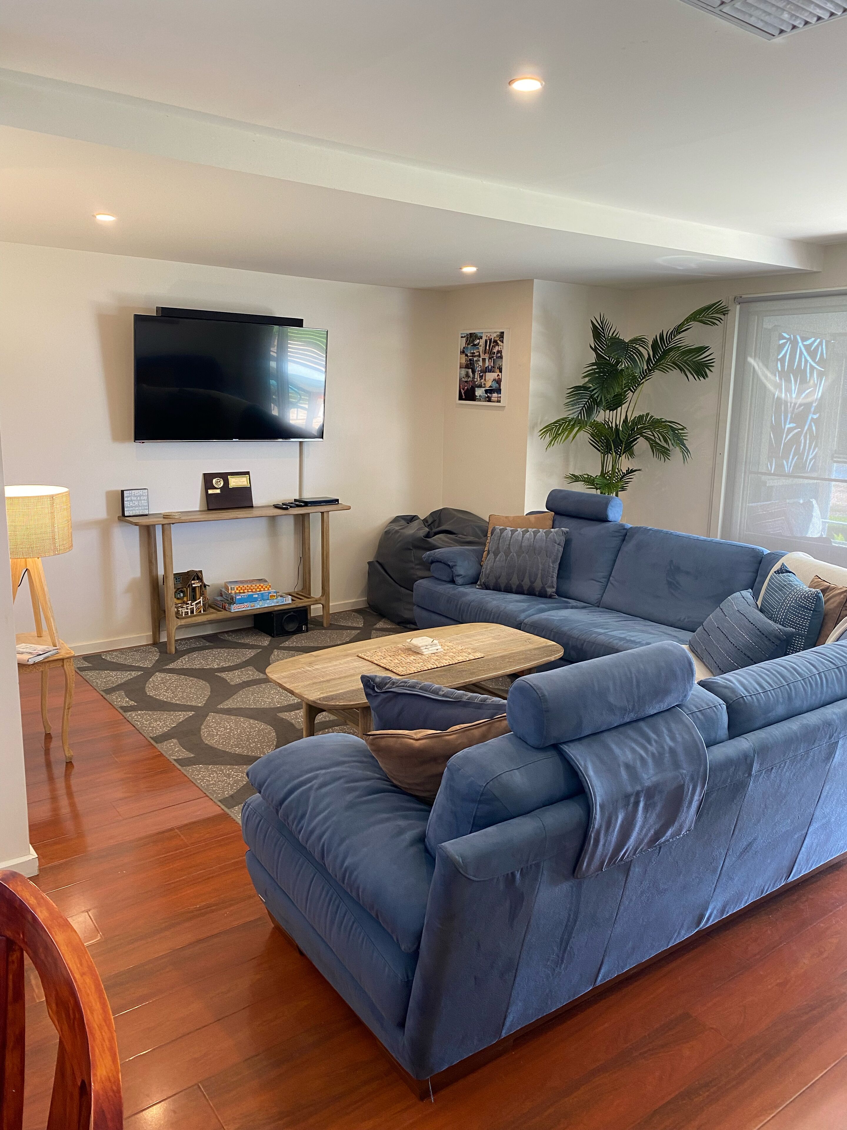 The Only white Beachfront House in pt Broughton - 3 Beds + spa PET Friendly — image 9