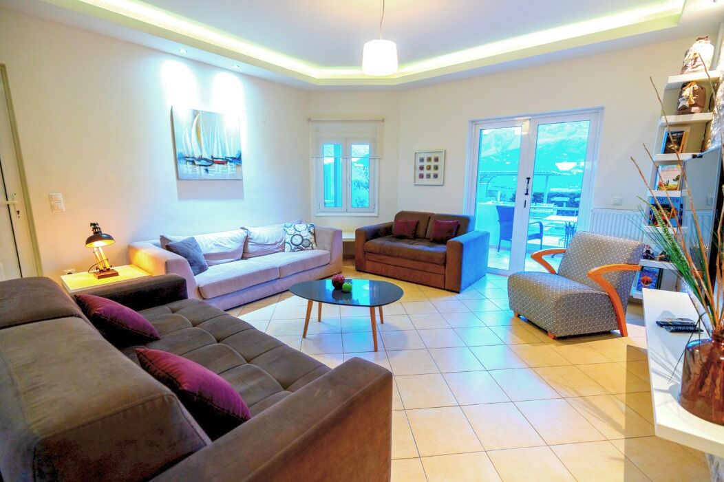 Family-Friendly Villa With Large Pool In Idyllic  Surroundings, Sea/Mountainview