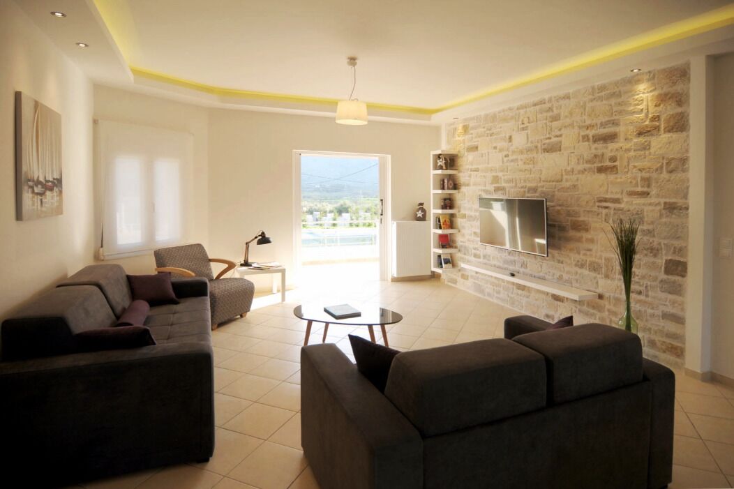 Family-Friendly Villa With Large Pool In Idyllic  Surroundings, Sea/Mountainview