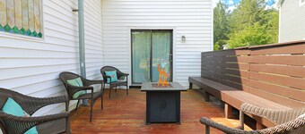 33 W. Washington - Large Village Home with Room for the Whole Family!