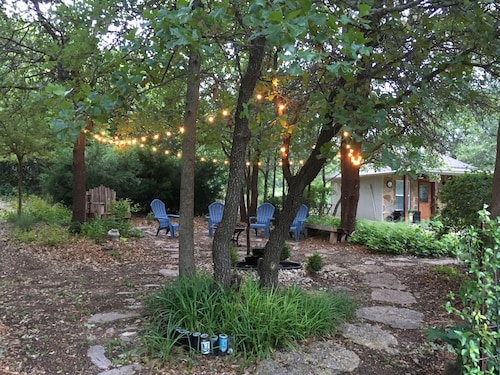 Paradise in the country. Guest house with pool. 