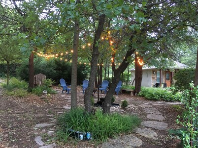 Paradise in the country. Guest house with pool.