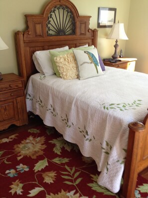 4 makuuhuonetta, silitysrauta/-lauta, Wi-Fi