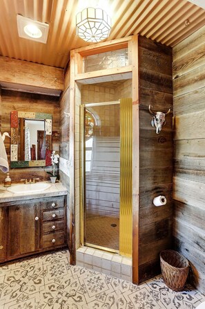 Combined shower/tub, jetted tub, hair dryer, bidet