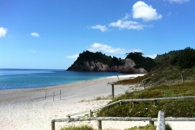 Peaceful 2 Storey House close to beach