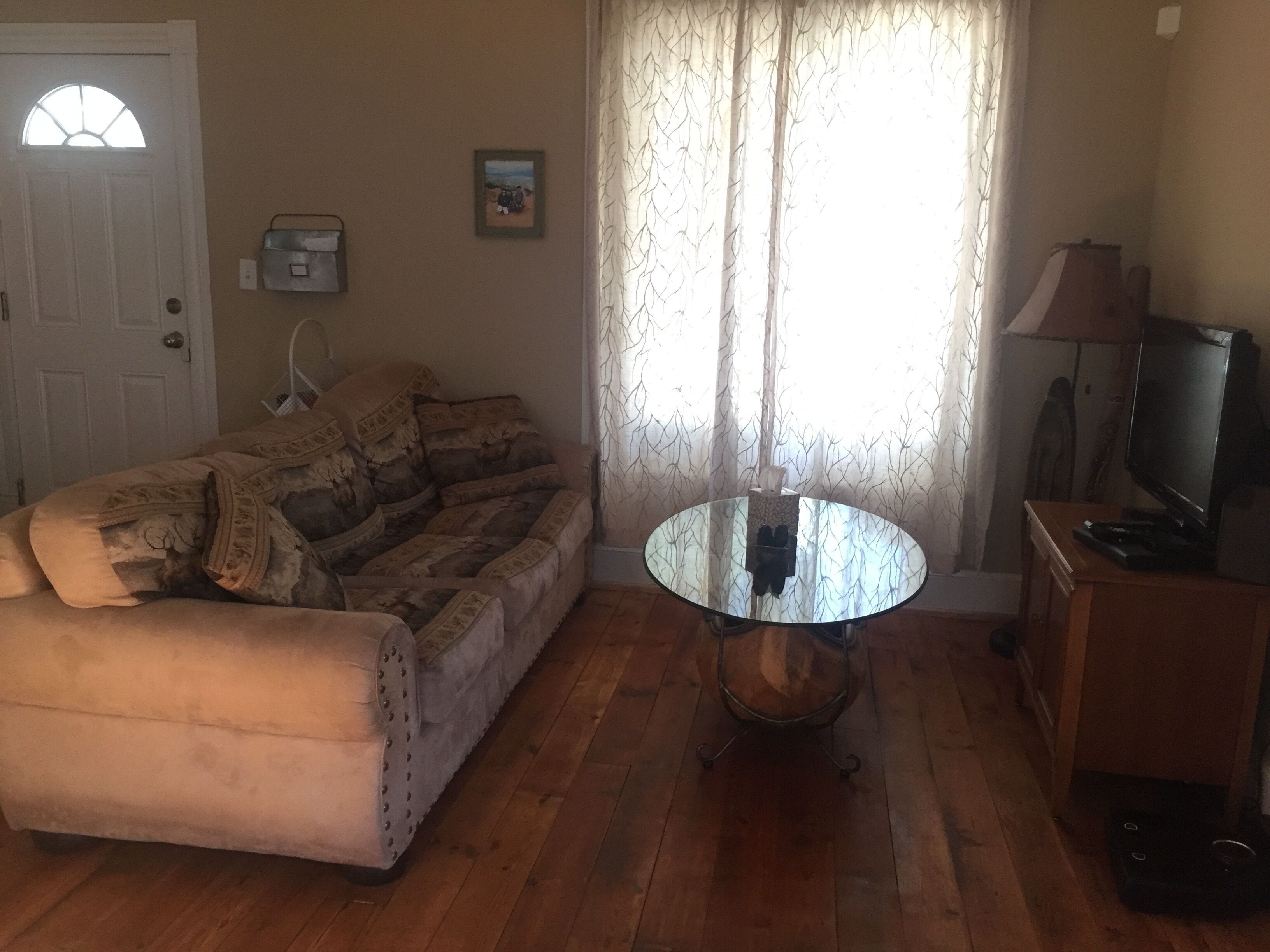 Charming Historic Home in Downtown Howell